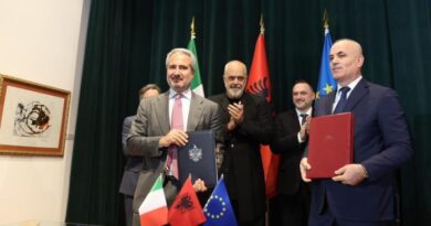 Marrëveshja me Italinë, Shqipëria prodhuese dhe eksportuese e anijeve luftarake