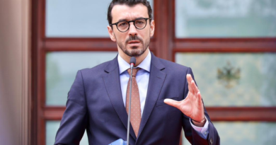 A do të rritet çmimi i biletave të transportit urban? Ja çfarë thotë ministri Karakaçi