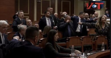 Përplasjet në Kuvend, PS kërkon përjashtimin e Nokës, Vokshit dhe Hotit nga seancat