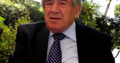 Mark Topollaj: A është e drejtë se vetëm politikanë, hajdutë e vrasës duhet ta shijojnë jetën?