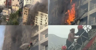 Zjarrfikësit dy orë në luftë me flakët, çfarë ka mbetur pas nga zjarri që përpiu të gjithë pallatin pranë QSUT