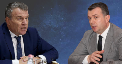 “Taulant Balla është provokues bixhozxhi”/ ‘Shpërthen’ ashpër Arben Malaj: Synon të mbajë agresivitetin ndërpartiak…