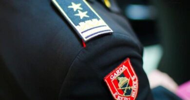 Qeveria ndryshon rregulloren e Gardës së Republikës, lejohet organizimi në sindikata, ndalohet angazhimi politik