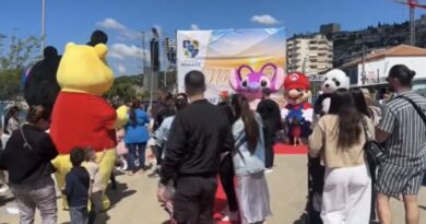 Sot ka festë në Himarë, eventet për hapjen e sezonit turistik vijojnë për disa ditë në gjithë bregdetin