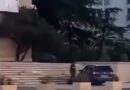 EMRI/ Përplasi makinën në shkallët e Kryeministrisë, arrestohet 40-vjeçari!