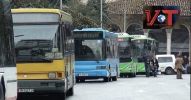 Qeveria dha 50 lekë për litër, Shoqatat e transportit kërkojnë zgjatjen dhe me 3 muaj të periudhës së kompensimit të naftës