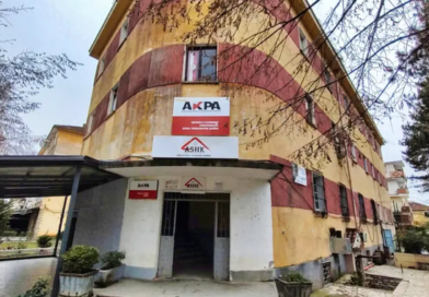 Prokuroria lëshon 14 urdhër-arreste për zyrtarë të Kadastrës së Dibrës Prokuroria lëshon 14 urdhër-arreste për zyrtarë të Kadastrës së Dibrës