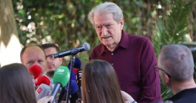 Aksioni i SPAK ndaj Artur Shehut dhe Ilit Shtufit, Berisha: Dumani nxori emrat e biznesmenëve, por jo të qeveritarëve!