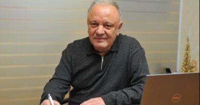 Mjekësia shqiptare në zi, shuhet neonatologu i njohur Edi Tushe Mjekësia shqiptare në zi, shuhet neonatologu i njohur Edi Tushe