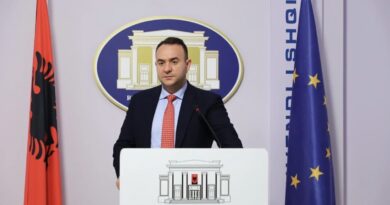 Hetimet e SPAK mbi pastrimin e parave në sektorin e ndërtimit, Balliu: Prokuroria e Posaçme duhet të hetojë kryeministrin, asnjë kullë nuk bëhet pa firmën e tij