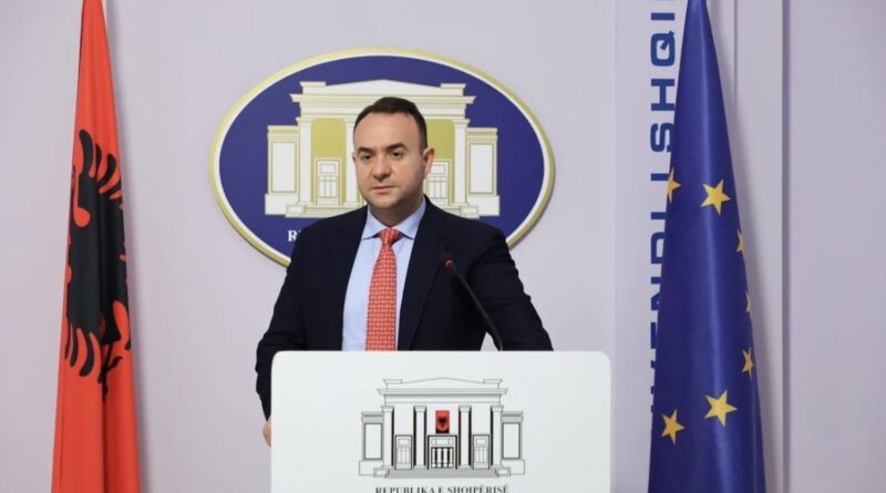 Hetimet e SPAK mbi pastrimin e parave në sektorin e ndërtimit, Balliu: Prokuroria e Posaçme duhet të hetojë kryeministrin, asnjë kullë nuk bëhet pa firmën e tij