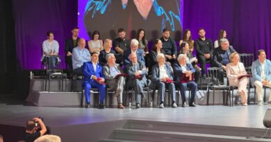 Nga Rexhep Meidani te Namik Dokle e Ylli Bufi, PS vlerëson me medalje ari “Gardën e Vjetër” në 35-vjetorin e saj
