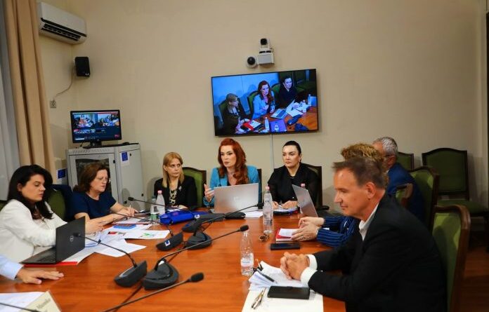 Krasniqi: Pavarësia e AMA-s matet me indikatorë dhe jo me perceptime. Gjykatat kanë konfirmuar ligjshmërinë e vendimeve tona