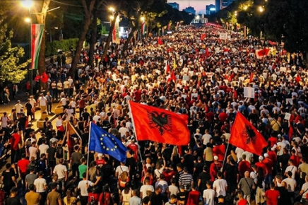 Protesta në Tiranë jehonë në mediat botërore, DW: Protesta masive kërkon dorëheqjen e Ramës