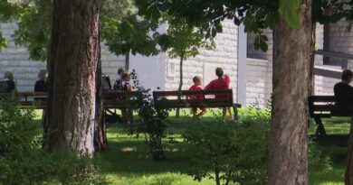 Deri në 45 raste në ditë, i nxehti shton vizitat pediatrike në Korçë