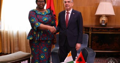 Presidenti Begaj priti Ambasadoren e re të Bregut të Fildishtë, Znj. Nogozene Bakayoko