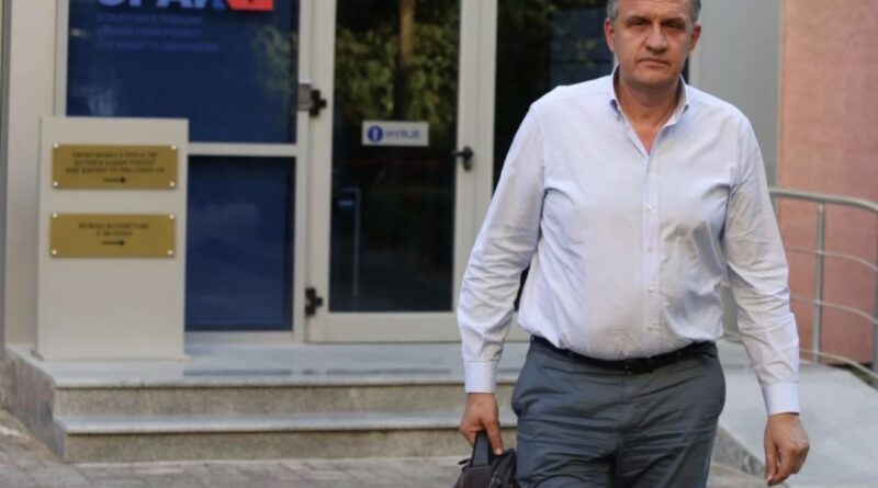 Ilir Baqaj i drejtohet Gjykatës së Lartë, ish-ministri ofron garanci pasurore dhe kërkon heqjen e masës ‘arrest në burg’ Ilir Baqaj i drejtohet Gjykatës së Lartë, ish-ministri ofron garanci pasurore dhe kërkon heqjen e masës ‘arrest në burg’