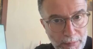 Përplasja mes Ramës dhe Braçes në mbledhjen e socialistëve, deputeti: Askush nuk më ka nxjerrë jashtë dje, dola vetë sepse nuk kisha më cfarë të dëgjoja