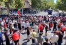 Dhuna në protestën te Kuvendi, nesër masa për 2 protestuesit! Njëri siguroi kapsollat, tjetri plagosi një polic me to