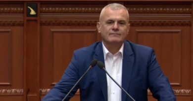 Bujar Leskaj : 𝗠𝗯𝗲𝘀𝗵𝘁𝗲𝘁𝗷𝗲 𝗻𝗴𝗮 𝘁𝗲 𝗴𝗷𝗶𝘁𝗵𝗲 𝘀𝗵𝗾𝗶𝗽𝘁𝗮𝗿𝗲𝘁 𝗽𝗲𝗿 𝗽𝗿𝗼𝘁𝗲𝘀𝘁𝘂𝗲𝘀𝗶𝗻 𝗶𝗻𝘁𝗲𝗹𝗲𝗸𝘁𝘂𝗮𝗹 𝗺𝗼𝗱𝗲𝗹 𝗚𝗲𝗻𝘁 𝗣𝗿𝗼𝗴𝗻𝗶!