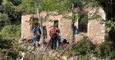 Detaje nga tragjedia në Shkodër/ Viktimat ishin kthyer nga Gjermania për pushime, policia gjen bombol gazi dhe shishe benzine në banesën e vjetër, dyshohet se…