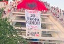 “Super e Marta” drejt integrimit nuk ishte meritë as përparim apo vlerësim, por tallje përballë një proteste madhështore