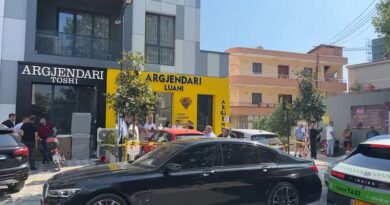 Grabitja e argjendarisë në Kamëz, policia jep detajet: Në kërkim dy autorët