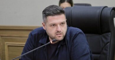 Reforma Territoriale/ Propozohet shkrirja me Fierin, kryebashkiaku i Patosit kundërshton: Renditemi të 10-tët në Shqipëri, pse të humbasim statusin?