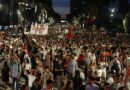 Protesta e 65-të në Tiranë, qytetarët kërkojnë dorëheqjen e kryeministrit Rama