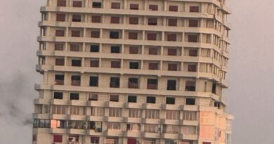 Zjarr në apartamentin e kompleksit turistik në plazhin e Golemit, gjashtë persona përfundojnë në spital pas asfiksisë nga tymi