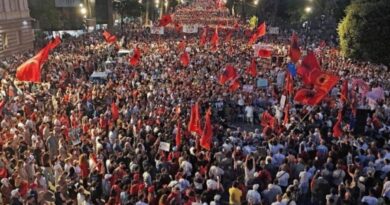Të pandalshëm prej 76 ditësh, protestuesit sot sërish kundër qeverisë