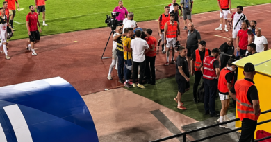 SUPERLIGA:” DHE TELASHET NUK KANË TË SOSUR” : ILIR DAJA HUMB KONTROLLIN, ARBITRIMI SËRISH NË QENDËR TË DEBATIT