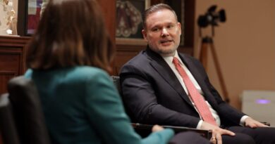 Ministri Demo pret Ambasadoren e BE-së: Bashkëpunim më i fortë për sigurinë dhe integrimin europian