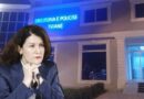 Shefja e SHISH-it, Vlora Hyseni mbërrin në Drejtorinë e Policisë së Tiranës, po i komunikohet akuza (DETAJE)