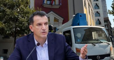 Veliaj shkakton ‘tërmet’ në Bashkinë e Tiranës, firmos ndryshimet e disa drejtuesve!