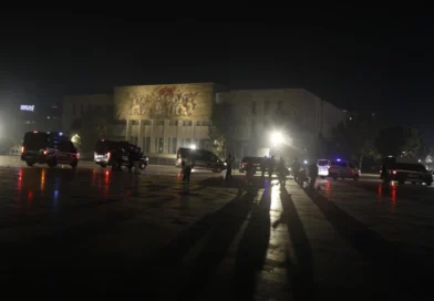 PPE për protestat në Shqipëri: E drejta për protestë duhet të respektohet, hetim përdorimit të forcës