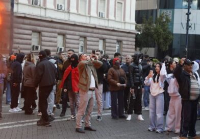 Ministria e Shëndetësisë përditëson bilancin e të lënduarve nga protesta, 4 persona të paraqitur në spitale Ministria e Shëndetësisë përditëson bilancin e të lënduarve nga protesta, 4 persona të paraqitur në spitale