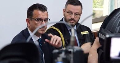 “Veliaj dyshohet se është vendosur në izolim në burgun e Fierit”- Avokati Ndreca: Qelia pa dritare dhe pa kushte normale për të paraburgosurit