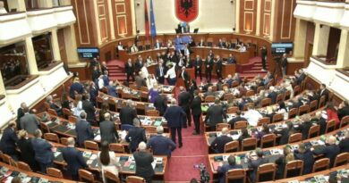 Miratohet me 85 vota pro Reforma Territoriale, shkrihen 15 bashki