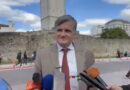 “Ka mungesë dialogu”/ Ambasadori i OSBE në Shqipëri reagon për protestat: Qytetarëve duhet t’u dëgjohet zëri, dhuna nuk është asnjëherë zgjidhje “Ka mungesë dialogu”/ Ambasadori i OSBE në Shqipëri reagon për protestat: Qytetarëve duhet t’u dëgjohet zëri, dhuna nuk është asnjëherë zgjidhje