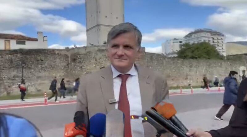 “Ka mungesë dialogu”/ Ambasadori i OSBE në Shqipëri reagon për protestat: Qytetarëve duhet t’u dëgjohet zëri, dhuna nuk është asnjëherë zgjidhje