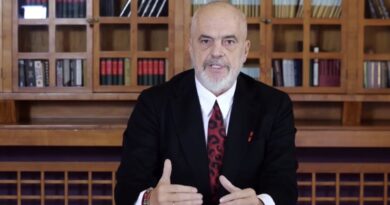 Nga rritja e dividentit për biznesin e madh te taksa për apartamentet dhe vilat në bregdet, Rama prezanton 10 pikat e Paketës Fiskale 2027 Nga rritja e dividentit për biznesin e madh te taksa për apartamentet dhe vilat në bregdet, Rama prezanton 10 pikat e Paketës Fiskale 2027
