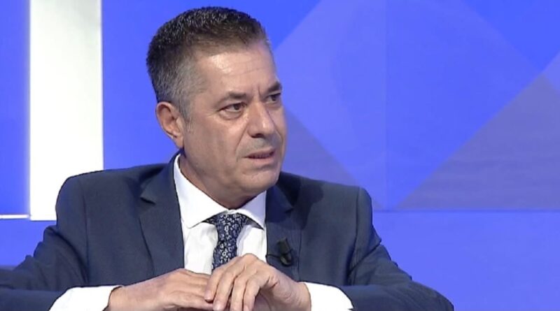Lorenc Vangjeli : Rama kthehet majtas, braktis të pasurit e zgjedh të varfërit Lorenc Vangjeli : Rama kthehet majtas, braktis të pasurit e zgjedh të varfërit