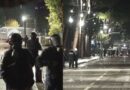 Tensionet në protestën përpara Kryeministrisë, policia nis shoqërimet