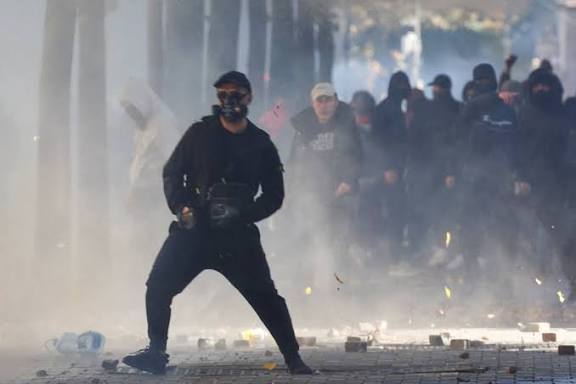 Ferit Metuku: Shqipëria në udhëkryqin e një krize të rrezikshme Ferit Metuku: Shqipëria në udhëkryqin e një krize të rrezikshme