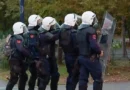 “40 incidente ndaj gazetarëve”/ FNSH shtyu dhe pengoi punonjësit e mediave, AGSH dënon dhunën: Po pengohet e drejta e qytetarëve për t’u informuar